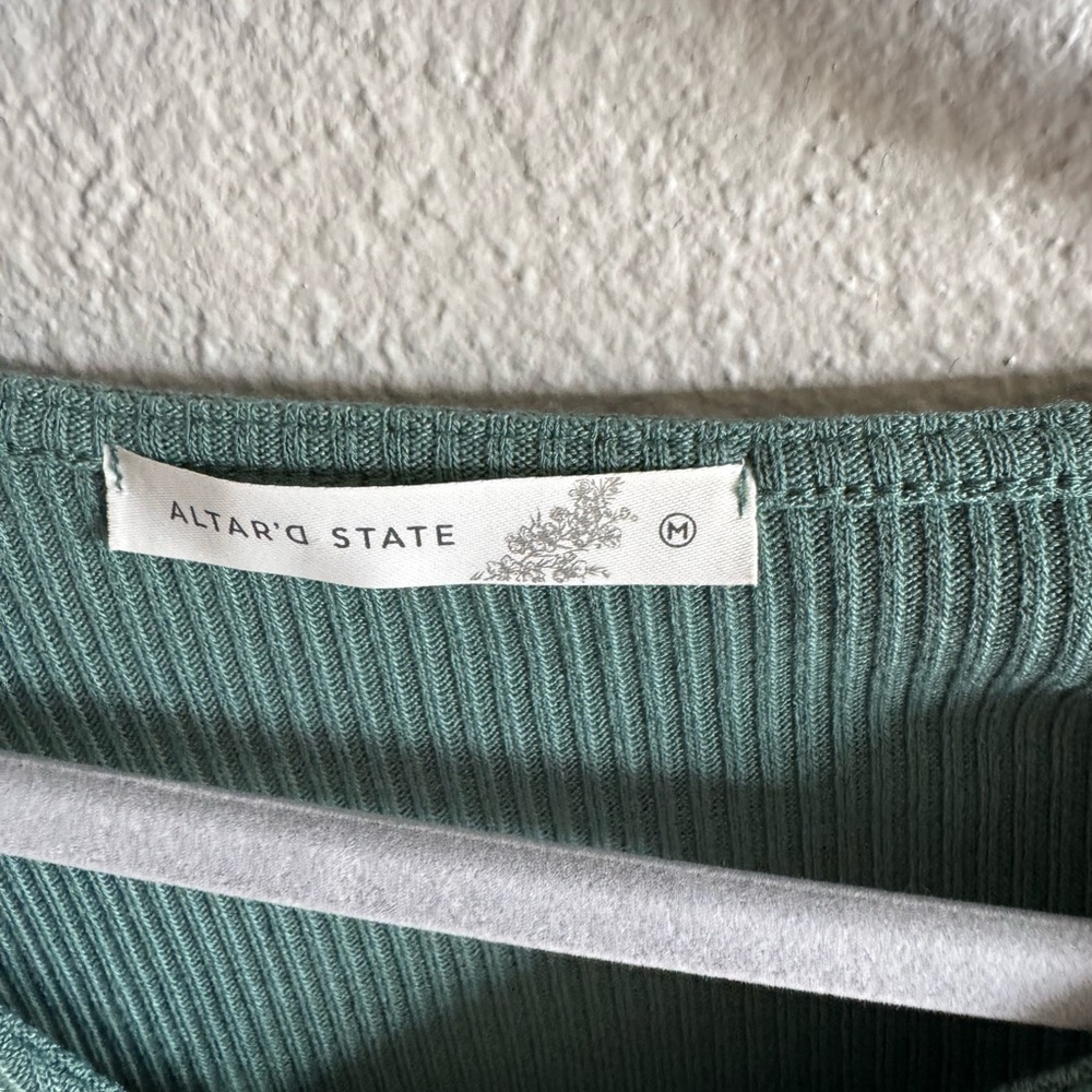 Altar'd State Green Ribbed Blouse - Picture 2 of 2